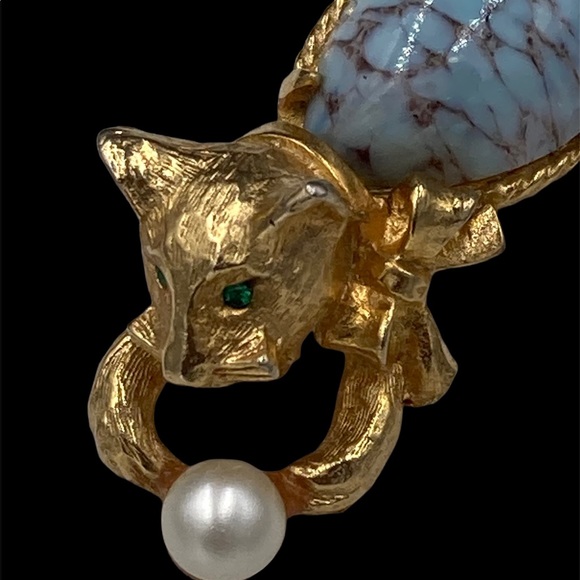 Vintage DeNicola Blue Art Glass Playful Cat Brooch - Picture 2 of 7